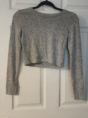 Daisy Gray Marled Long Sleeve Crop Top